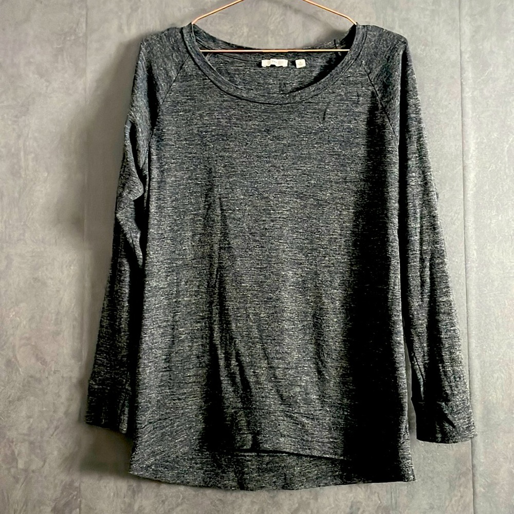 Aritzia TNA long sleeve